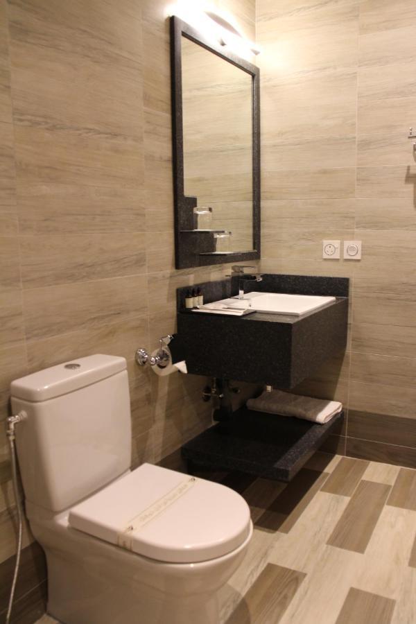 Seven Palaces Hotel Hafar Al-Batin Bagian luar foto